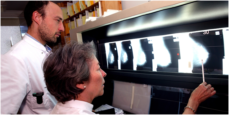 Radiologen beoordelen analoge borstfoto’s